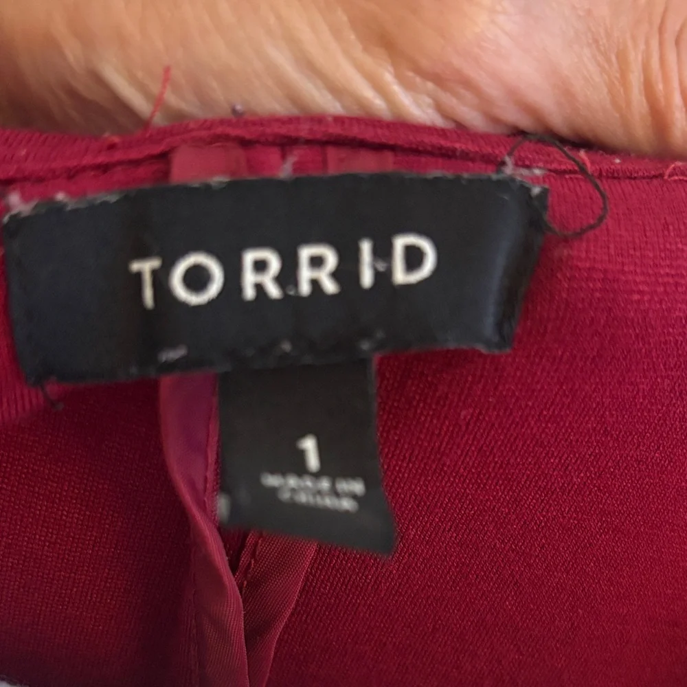 Torrid Deep Red Women's Blazer Torrid size 1 (equivalent size 1X 14/16) - Picture 3 of 7